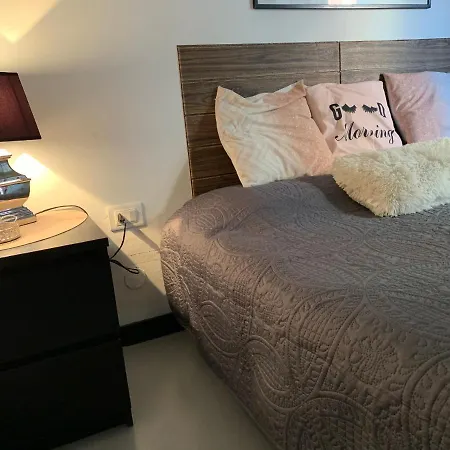 Smart Prada Foundation Bed & Breakfast *