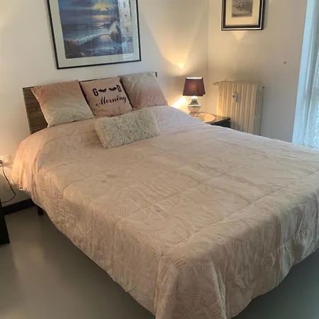 Smart Prada Foundation Bed & Breakfast Milan